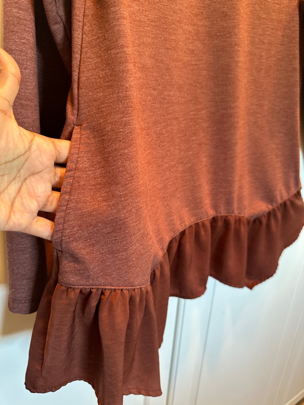 Long Sleeve Ruffle Hem Tunic Top - Rust with Pockets Rayon blend EUC Size M - Picture 2 of 7